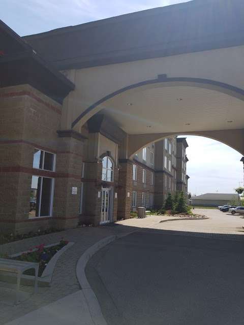 Radisson Hotel & Suites Fort McMurray